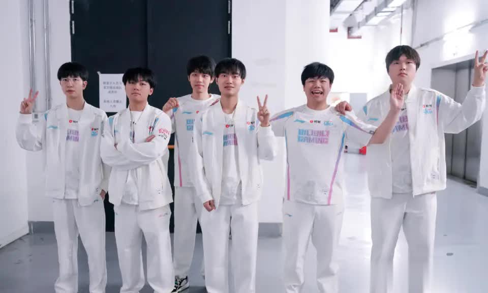 的打击, 狠狠击败他